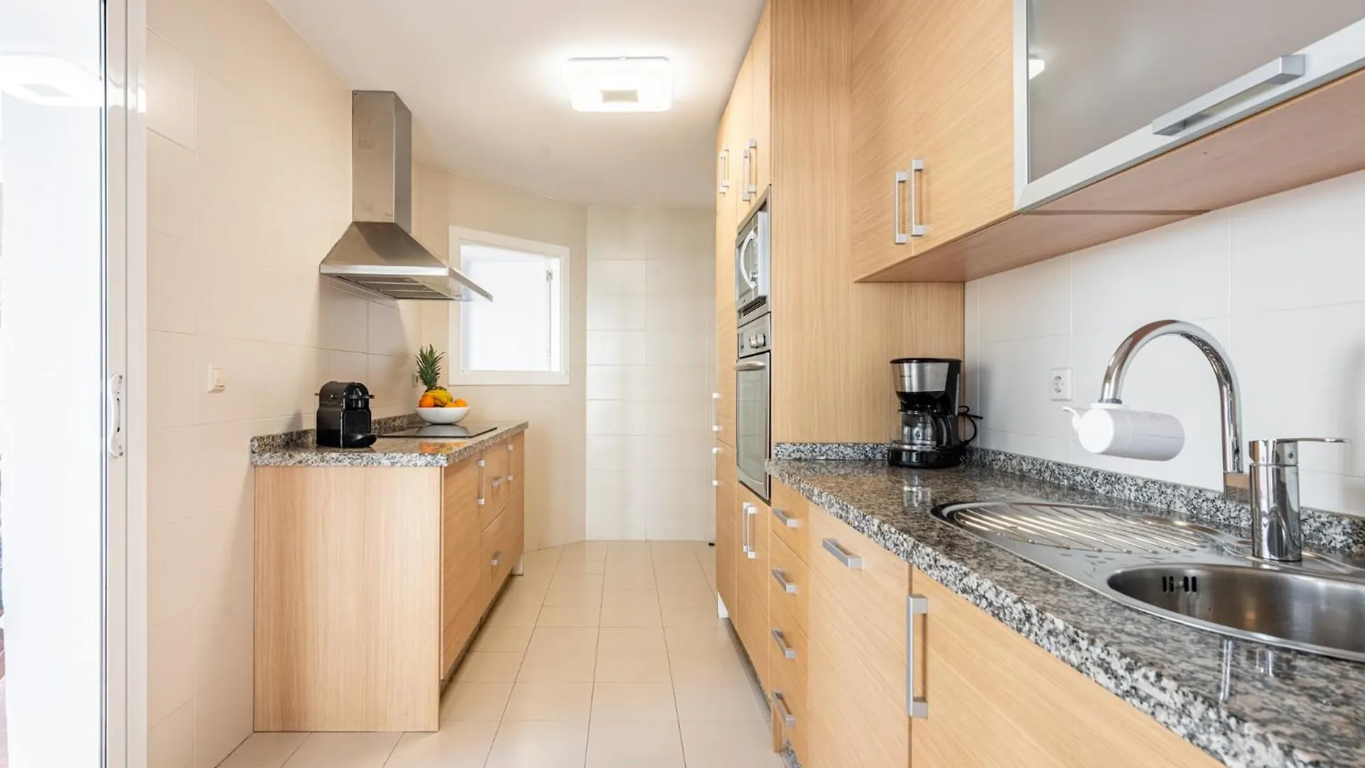 Apartment 3 Bedroom Huge Terrace Pool & Views La Mairena